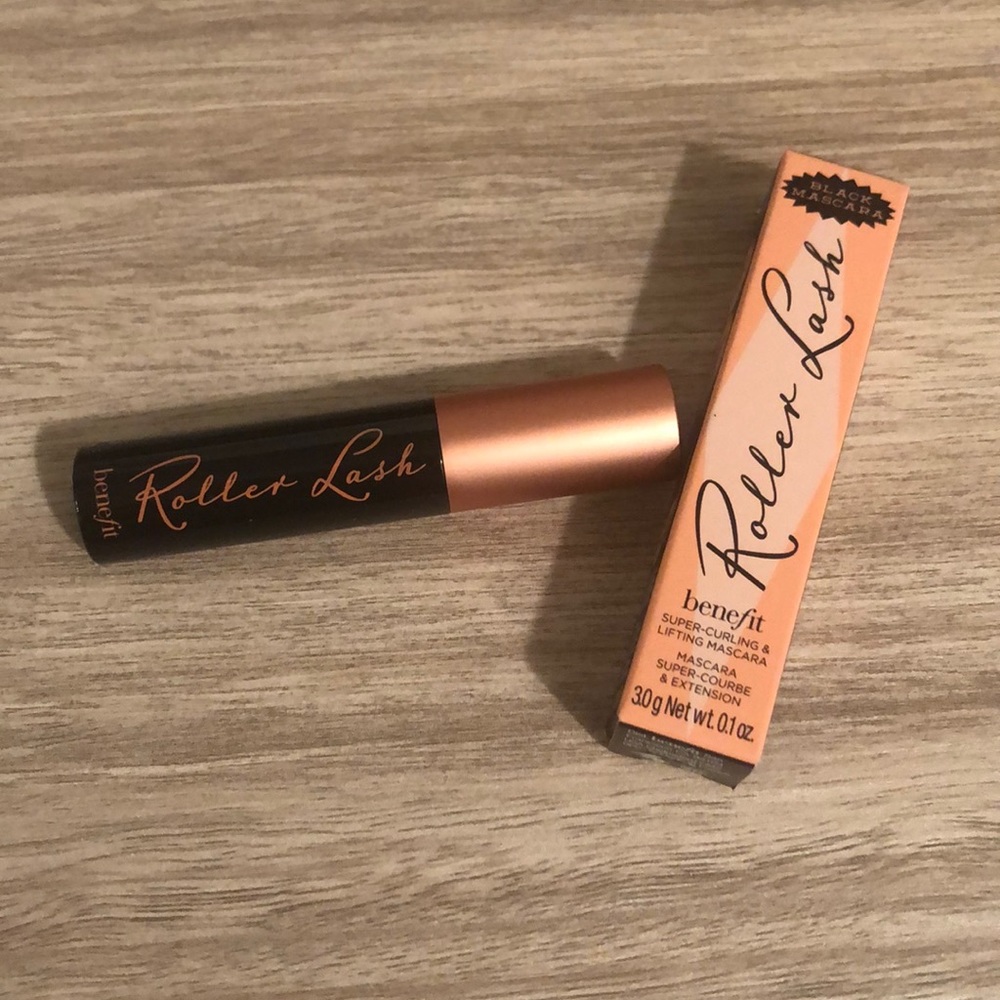 SOLD - 🌺5x$25- Benefit Roller Lash Mascara